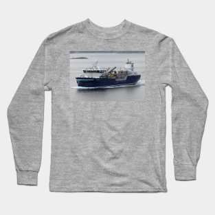 Ronja Queen Long Sleeve T-Shirt